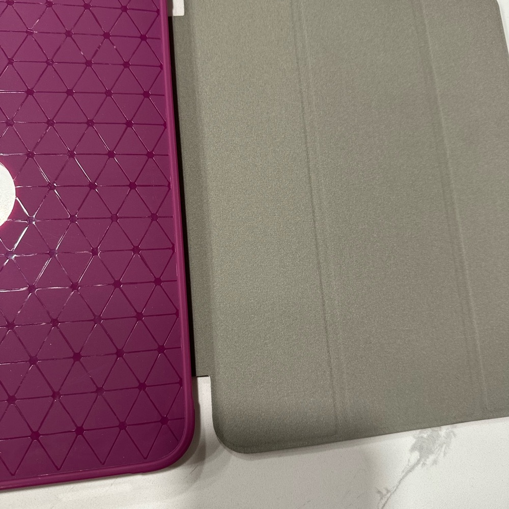iPad case - Picture 4 of 7